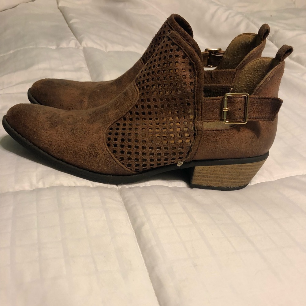 Booties - Picture 3 of 4